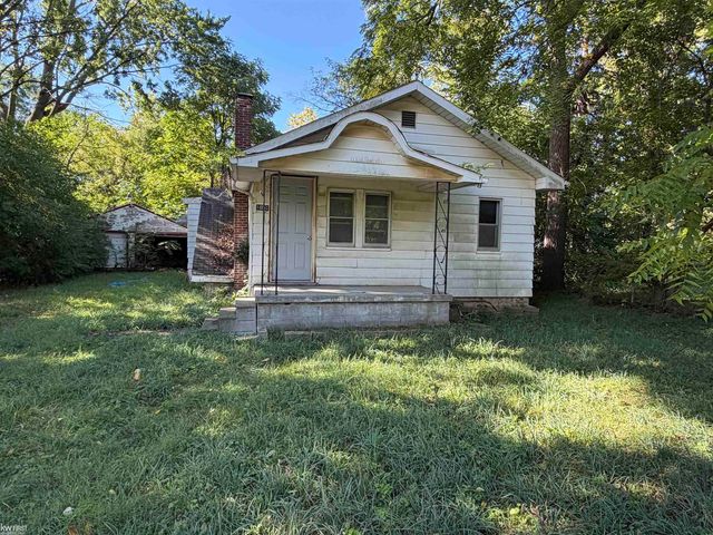 1051 W Yale Avenue, Flint, MI 48505