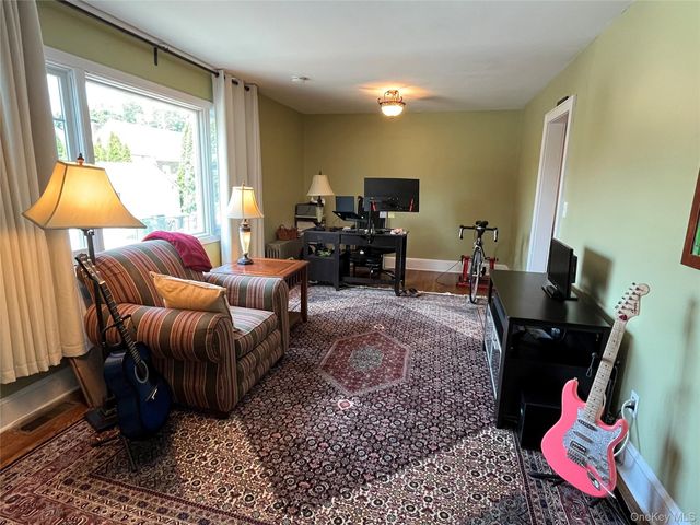 10 Vine Street, Beacon, NY 12508