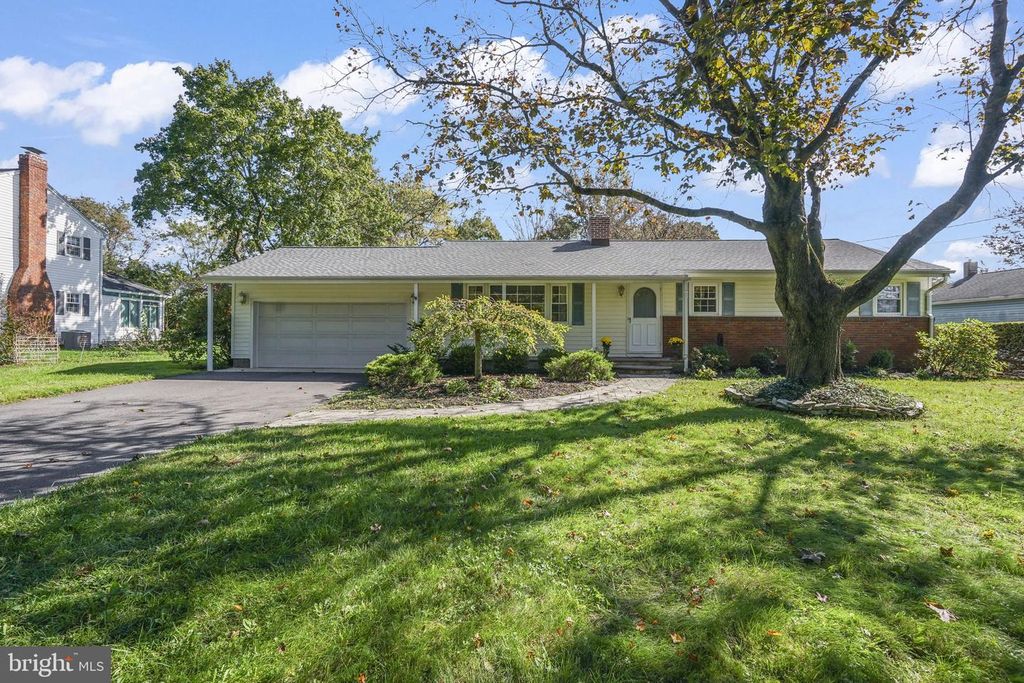 959 OLD YORK RD, EAST WINDSOR, NJ 08520 — exterior