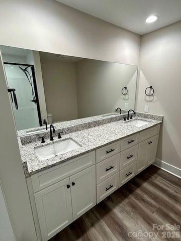 295 Northbrook III School Road, Vale, NC 28168