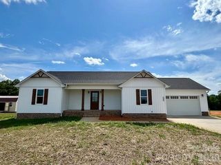 295 Northbrook III School Road, Vale, NC 28168