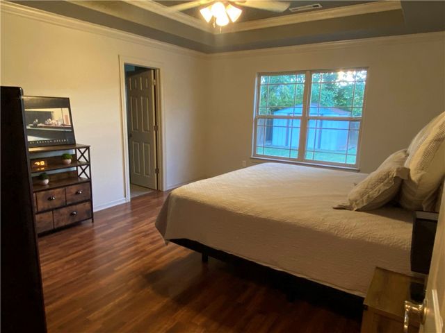 2949 Bluegrass Place, Fayetteville, AR 72704