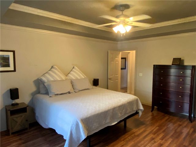 2949 Bluegrass Place, Fayetteville, AR 72704