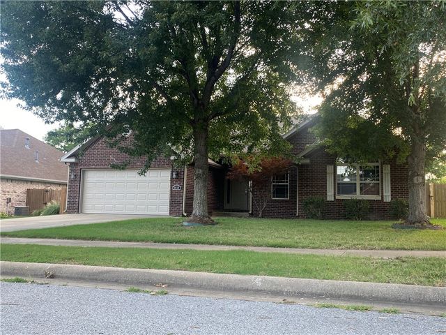 2949 Bluegrass Place, Fayetteville, AR 72704