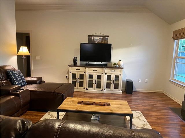 2949 Bluegrass Place, Fayetteville, AR 72704