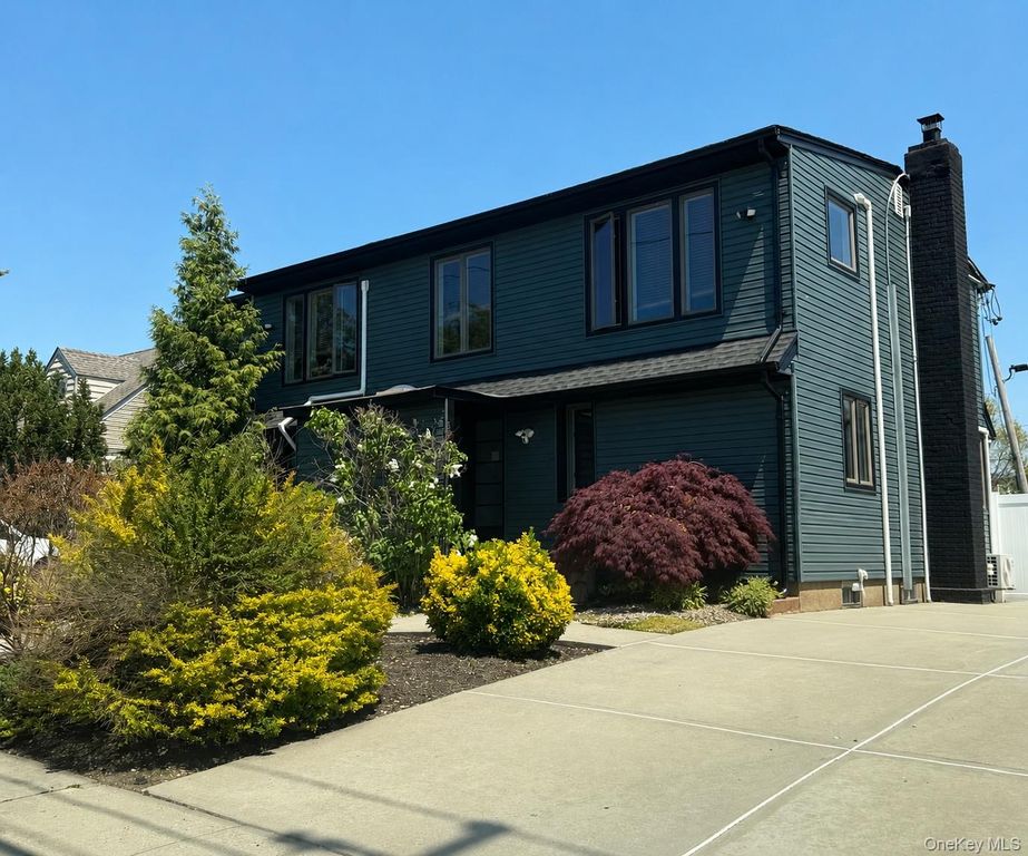 301 Merrick Avenue, East Meadow, NY 11554