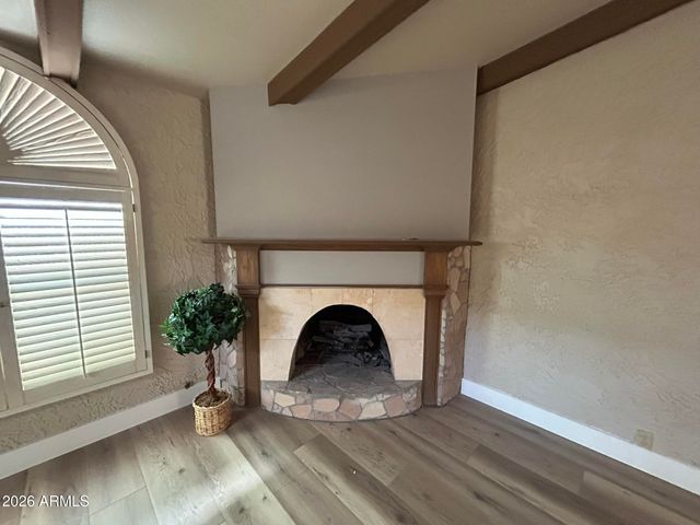 5100 N MILLER Road 11, Scottsdale, AZ 85250