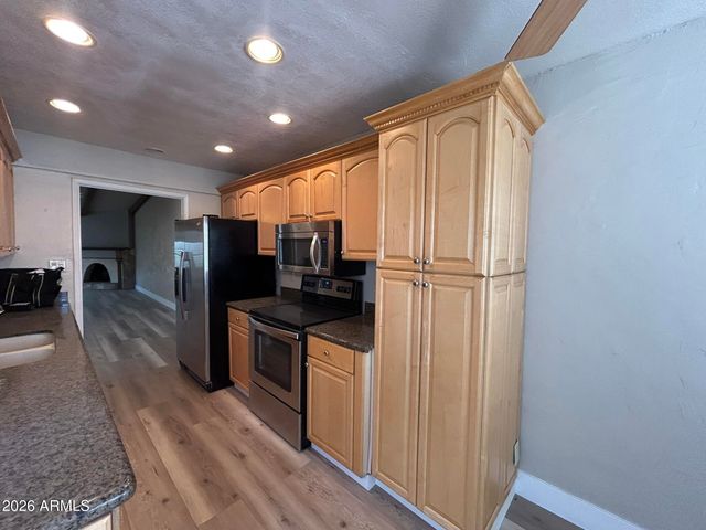 5100 N MILLER Road 11, Scottsdale, AZ 85250