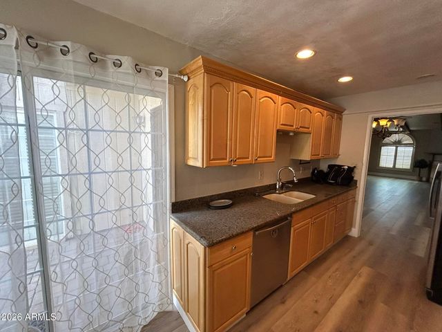 5100 N MILLER Road 11, Scottsdale, AZ 85250