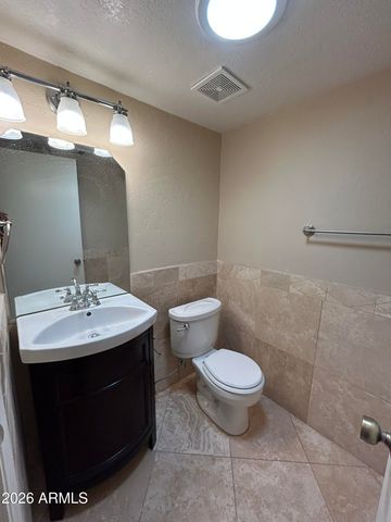 5100 N MILLER Road 11, Scottsdale, AZ 85250