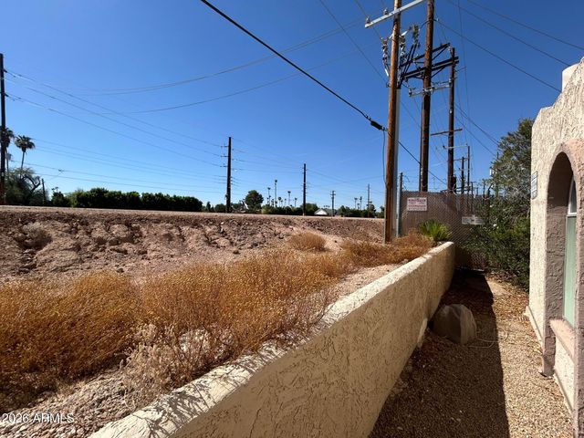 5100 N MILLER Road 11, Scottsdale, AZ 85250