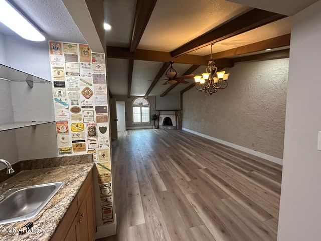 5100 N MILLER Road 11, Scottsdale, AZ 85250