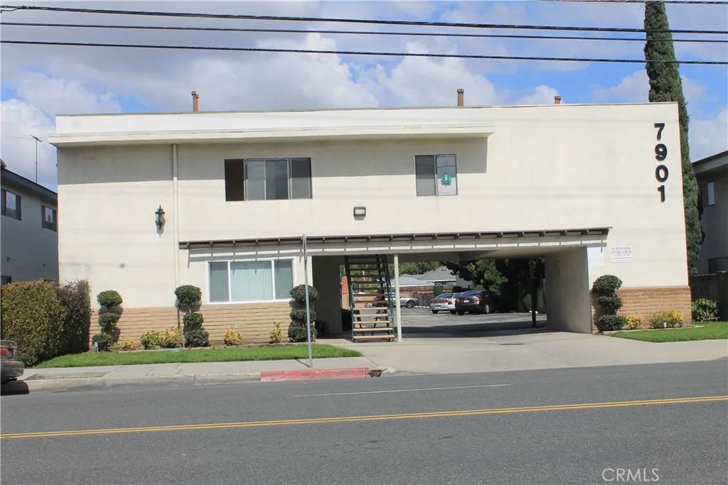 7901 Stewart And Gray 17, Downey, CA 90241