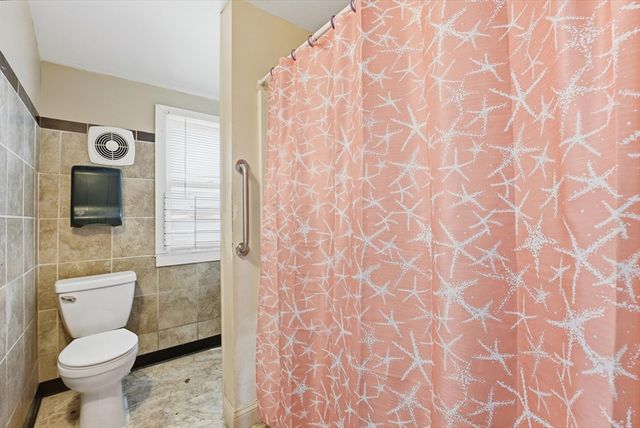 127 Orange St, Springfield, MA 01108