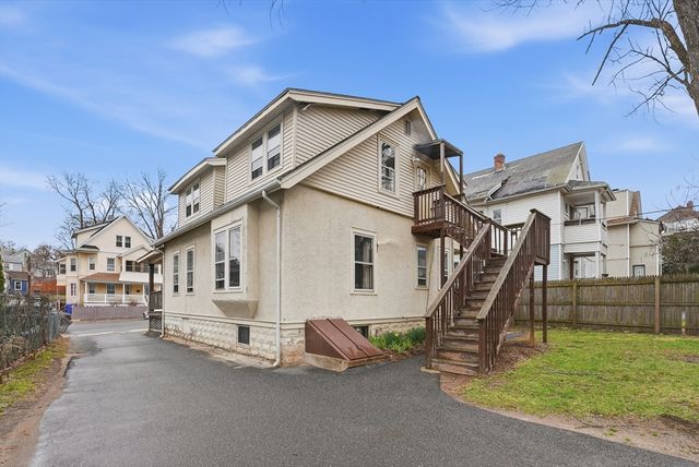 127 Orange St, Springfield, MA 01108