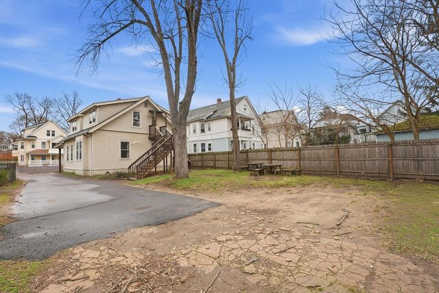 127 Orange St, Springfield, MA 01108
