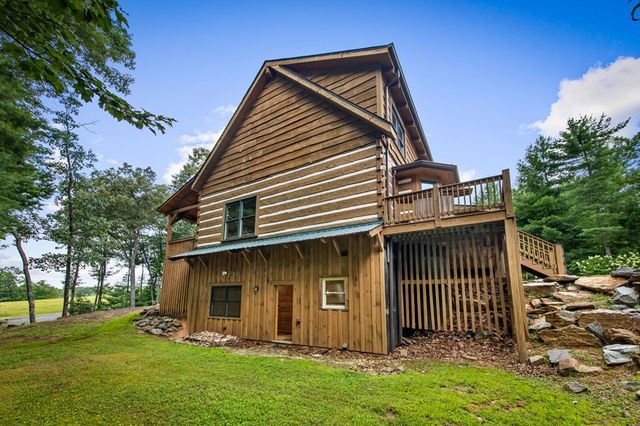 179 Cessna Loop, Blue Ridge, GA 30513
