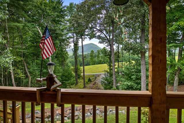 179 Cessna Loop, Blue Ridge, GA 30513