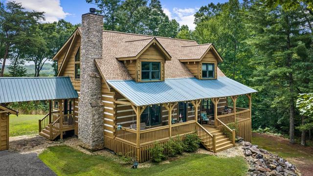 179 Cessna Loop, Blue Ridge, GA 30513
