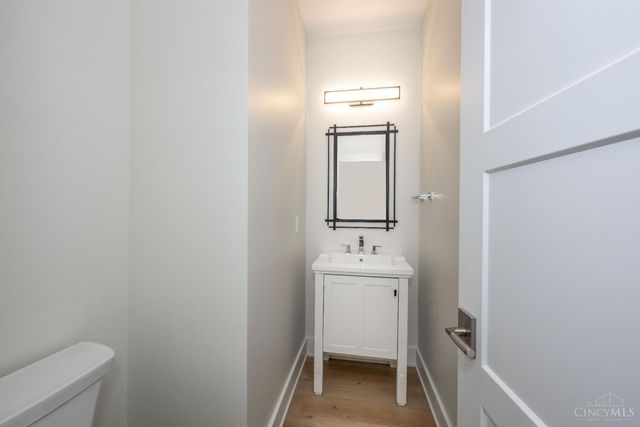 3217 Gilbert Avenue, Cincinnati, OH 45207