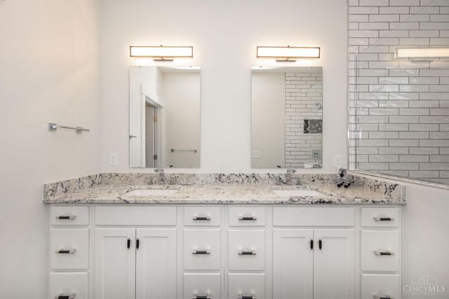 3217 Gilbert Avenue, Cincinnati, OH 45207