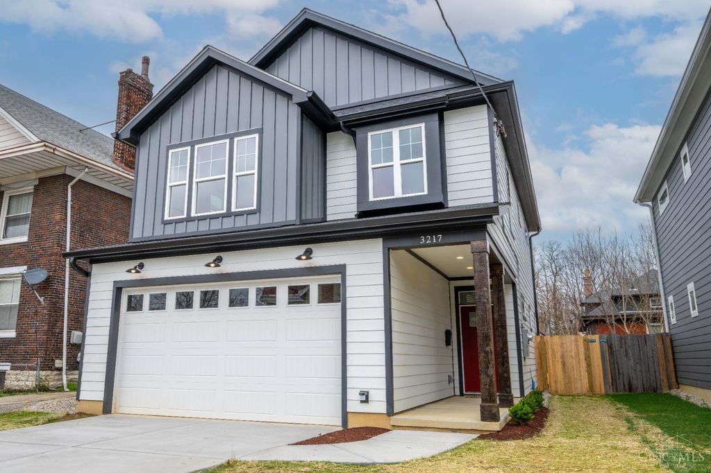 3217 Gilbert Avenue, Cincinnati, OH 45207