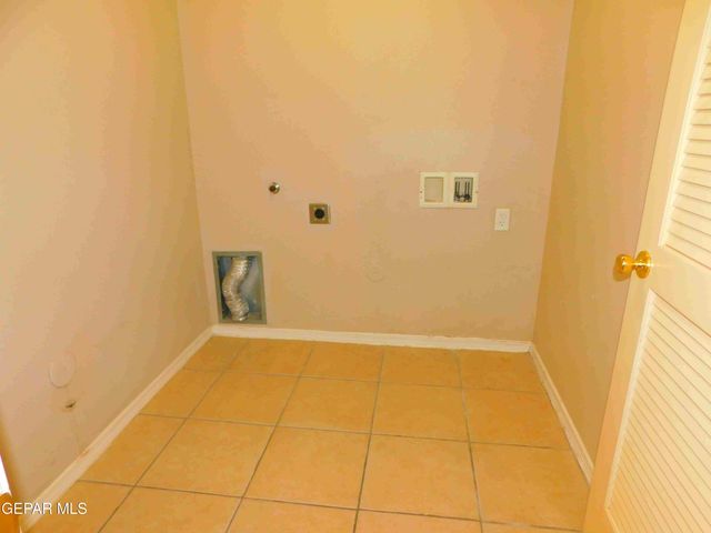 10051 RAILROAD Drive 204, El Paso, TX 79924