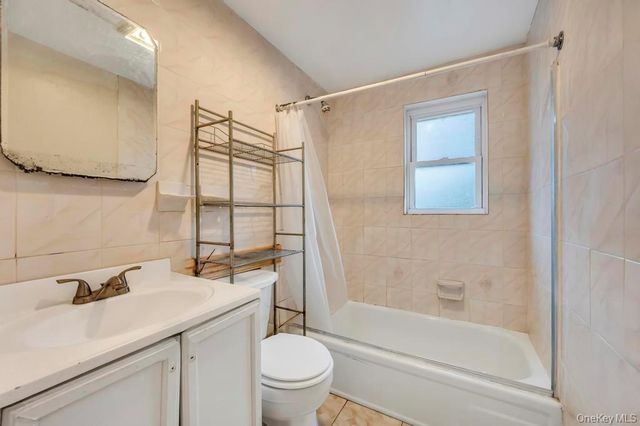 626 Winthrop Drive, Uniondale, NY 11553