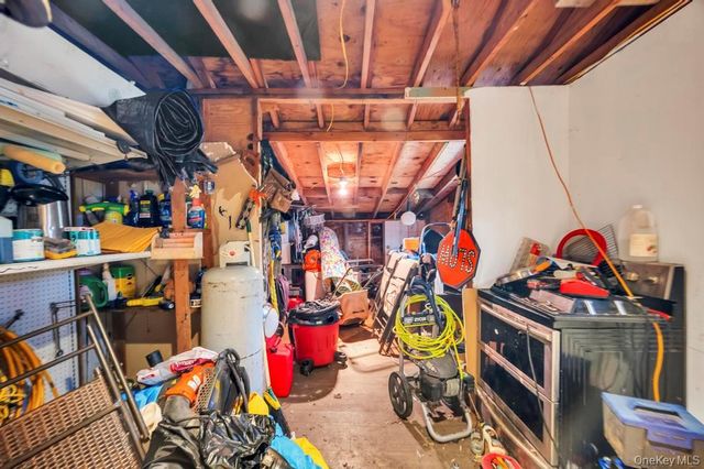 626 Winthrop Drive, Uniondale, NY 11553