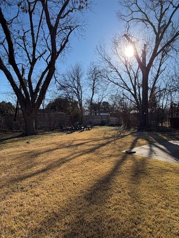 2818 Tolosa Drive, Dallas, TX 75228