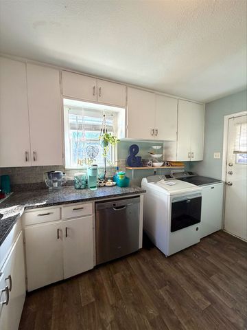 2818 Tolosa Drive, Dallas, TX 75228