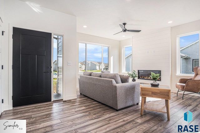 6416 S Hannby Trl Trail, Sioux Falls, SD 57106