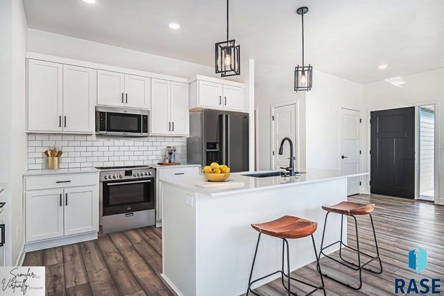 6416 S Hannby Trl Trail, Sioux Falls, SD 57106