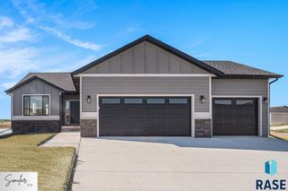 6416 S Hannby Trl Trail, Sioux Falls, SD 57106