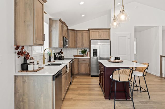 6669 Belding Drive S, Fargo, ND 58104