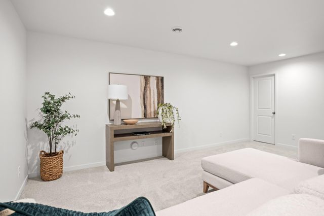 6669 Belding Drive S, Fargo, ND 58104