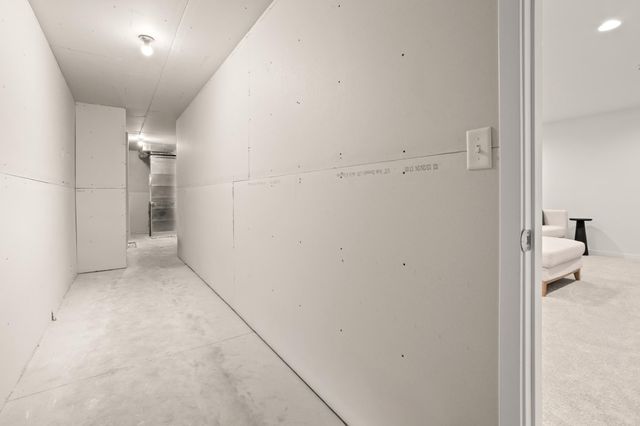 6669 Belding Drive S, Fargo, ND 58104