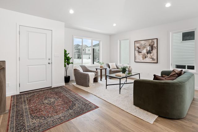 6669 Belding Drive S, Fargo, ND 58104