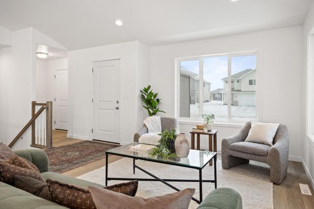 6669 Belding Drive S, Fargo, ND 58104