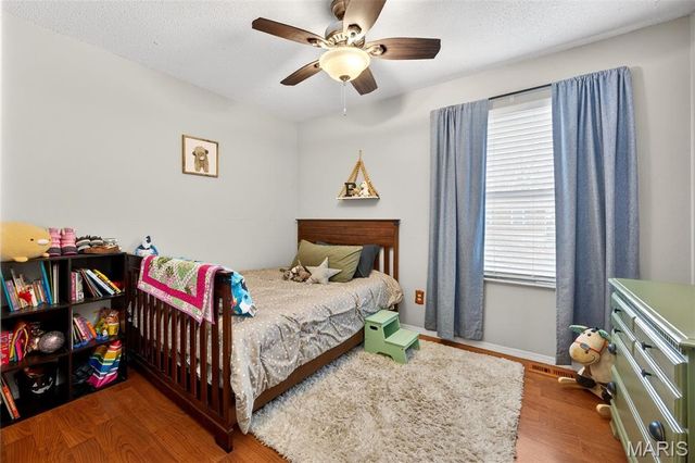 214 Universal Drive, St Peters, MO 63376