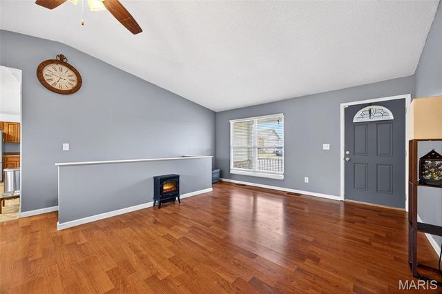 214 Universal Drive, St Peters, MO 63376