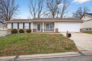214 Universal Drive, St Peters, MO 63376