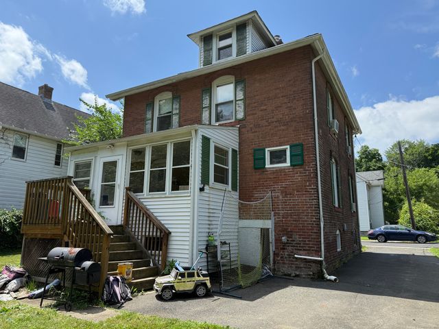 16 Brown Avenue, Windsor, CT 06095