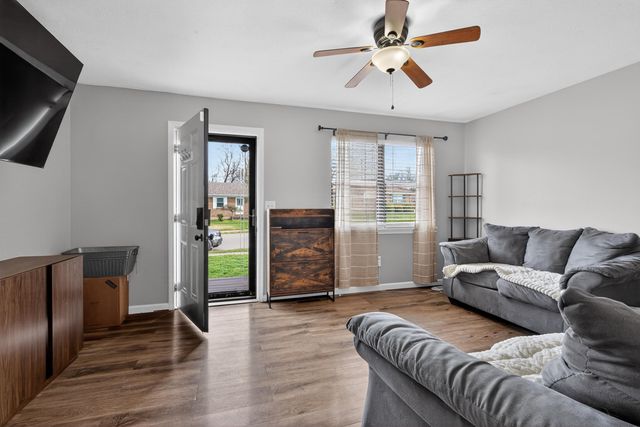 205 Laurel Lane, Nicholasville, KY 40356