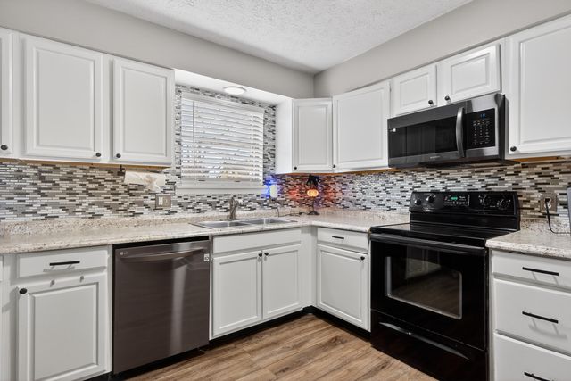 205 Laurel Lane, Nicholasville, KY 40356