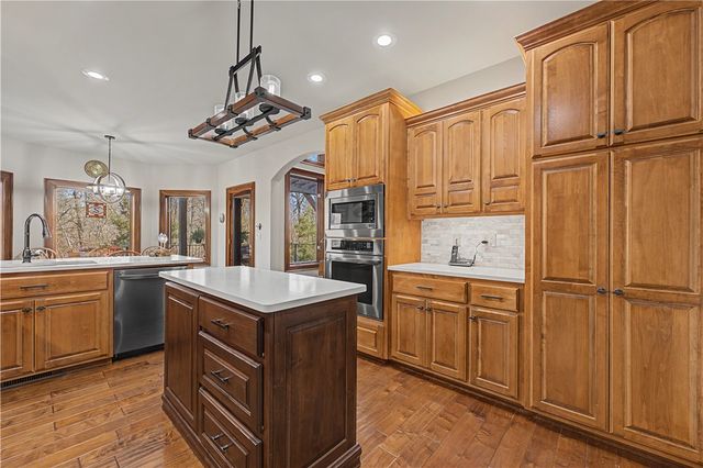 34 Kinloch Drive, Bella Vista, AR 72715