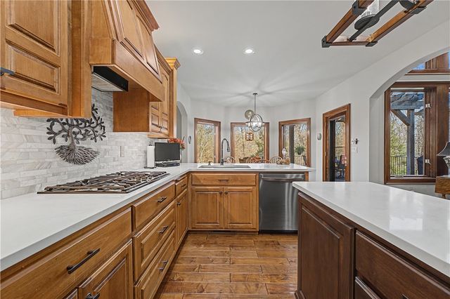 34 Kinloch Drive, Bella Vista, AR 72715
