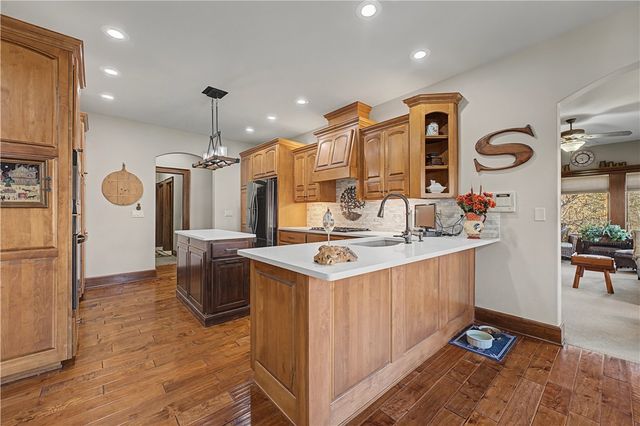 34 Kinloch Drive, Bella Vista, AR 72715