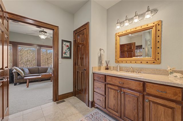 34 Kinloch Drive, Bella Vista, AR 72715
