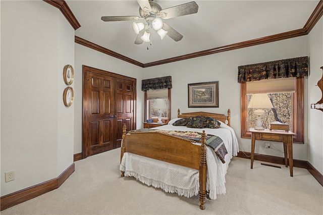 34 Kinloch Drive, Bella Vista, AR 72715